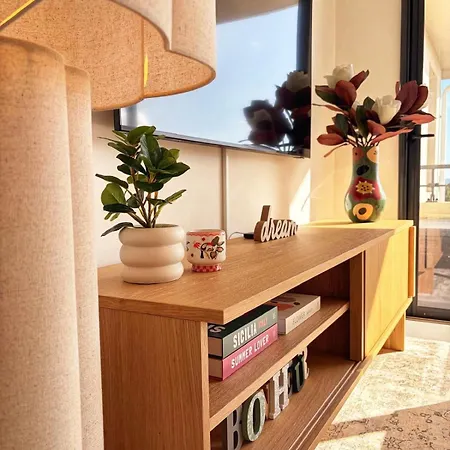 Climatisé Avec Piscine Et Sublime Vue Appartement