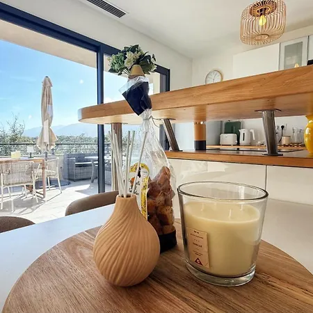 Climatisé Avec Piscine Et Sublime Vue Appartement